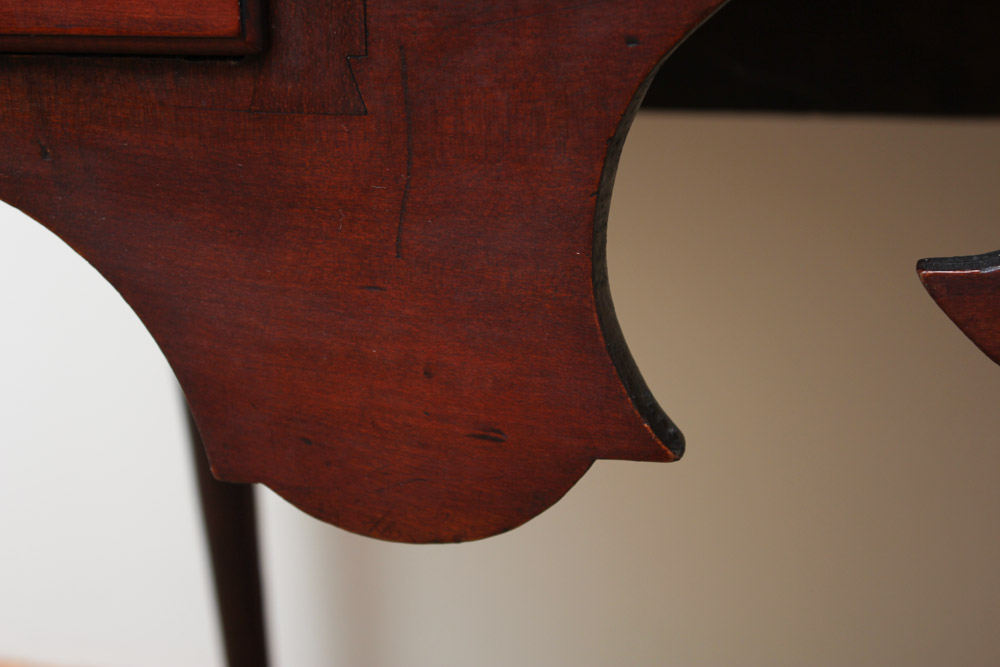 Mid 18th Century New England Queen Anne Dressing Table