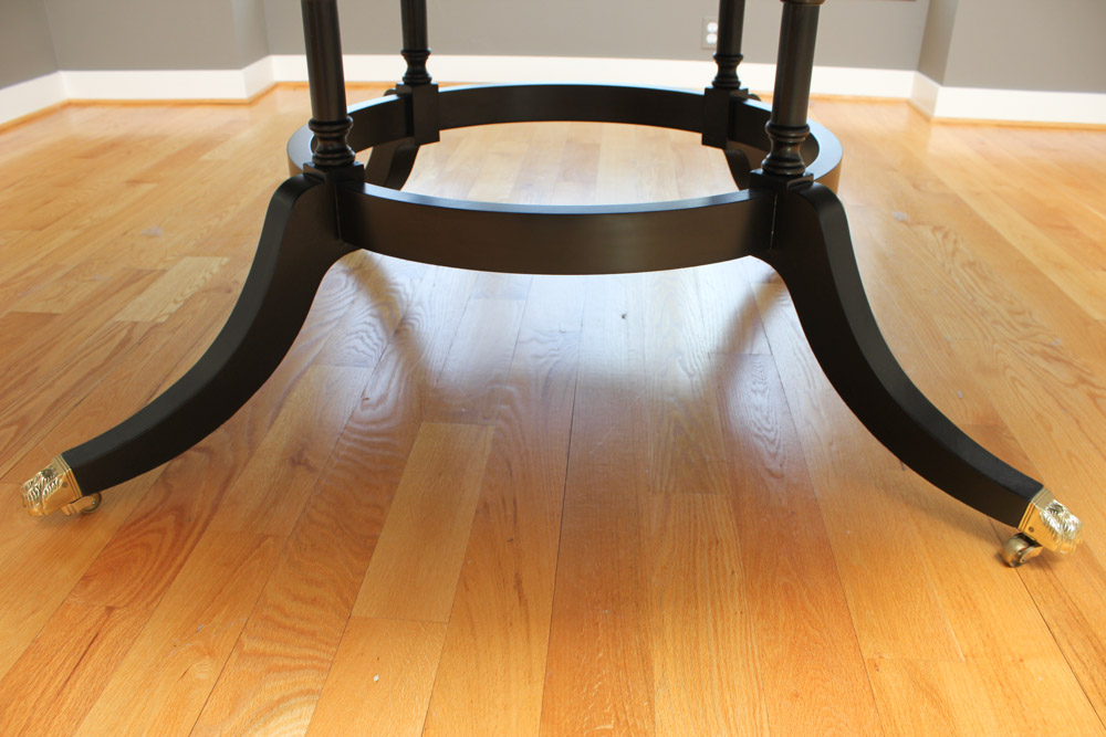 Federal Style Round Mahogany Dining Table
