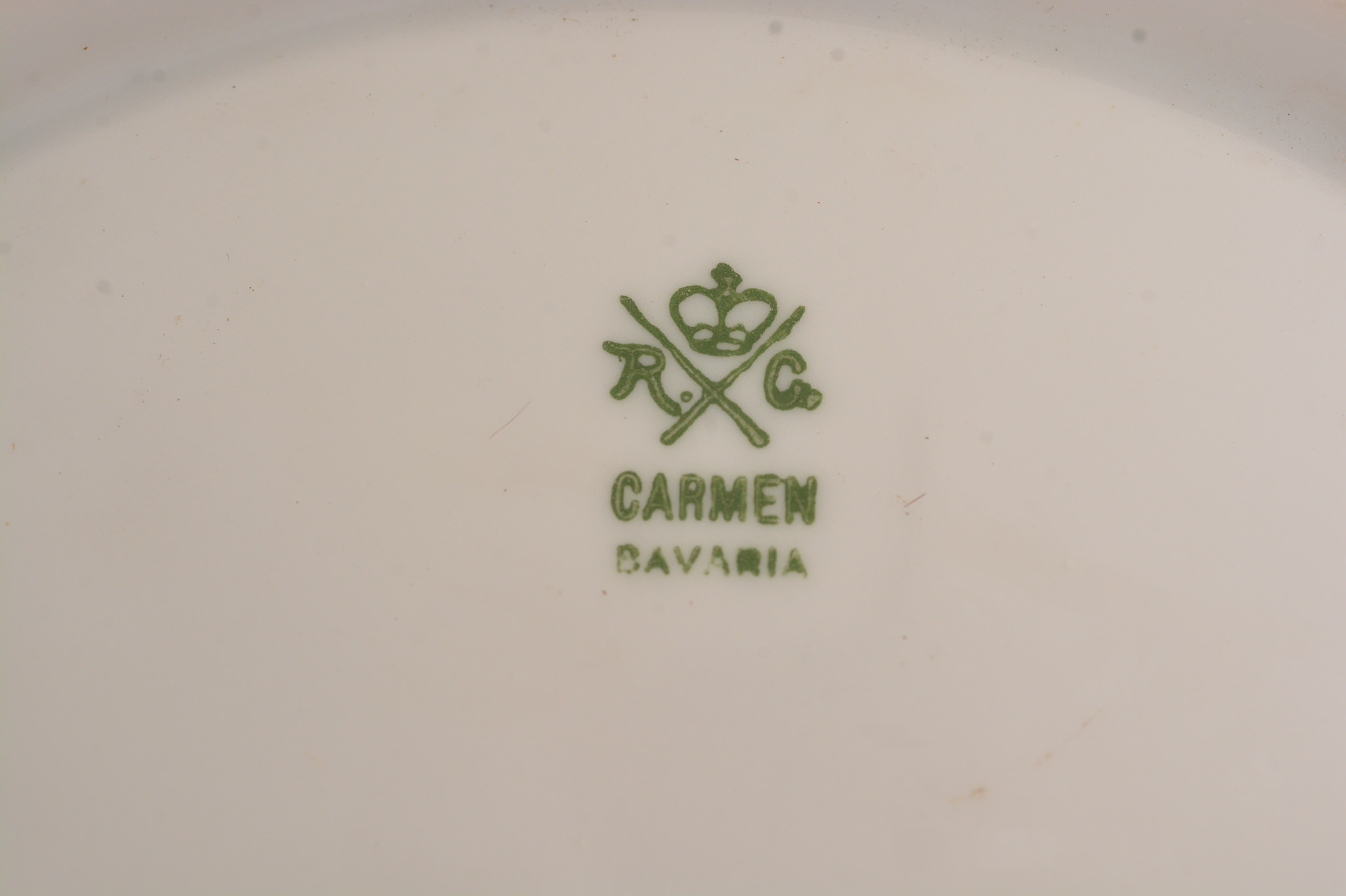 Assortment of Fine Haviland and Hull China