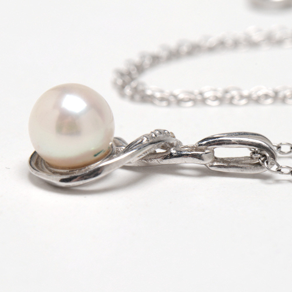 14K White Gold Cultured Akoya Pearl and Diamond Openwork Pendant Necklace