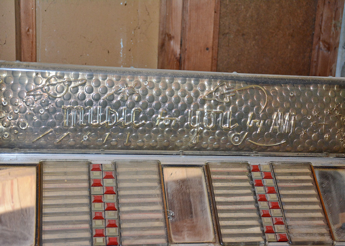 1951 AMI D-40 Jukebox