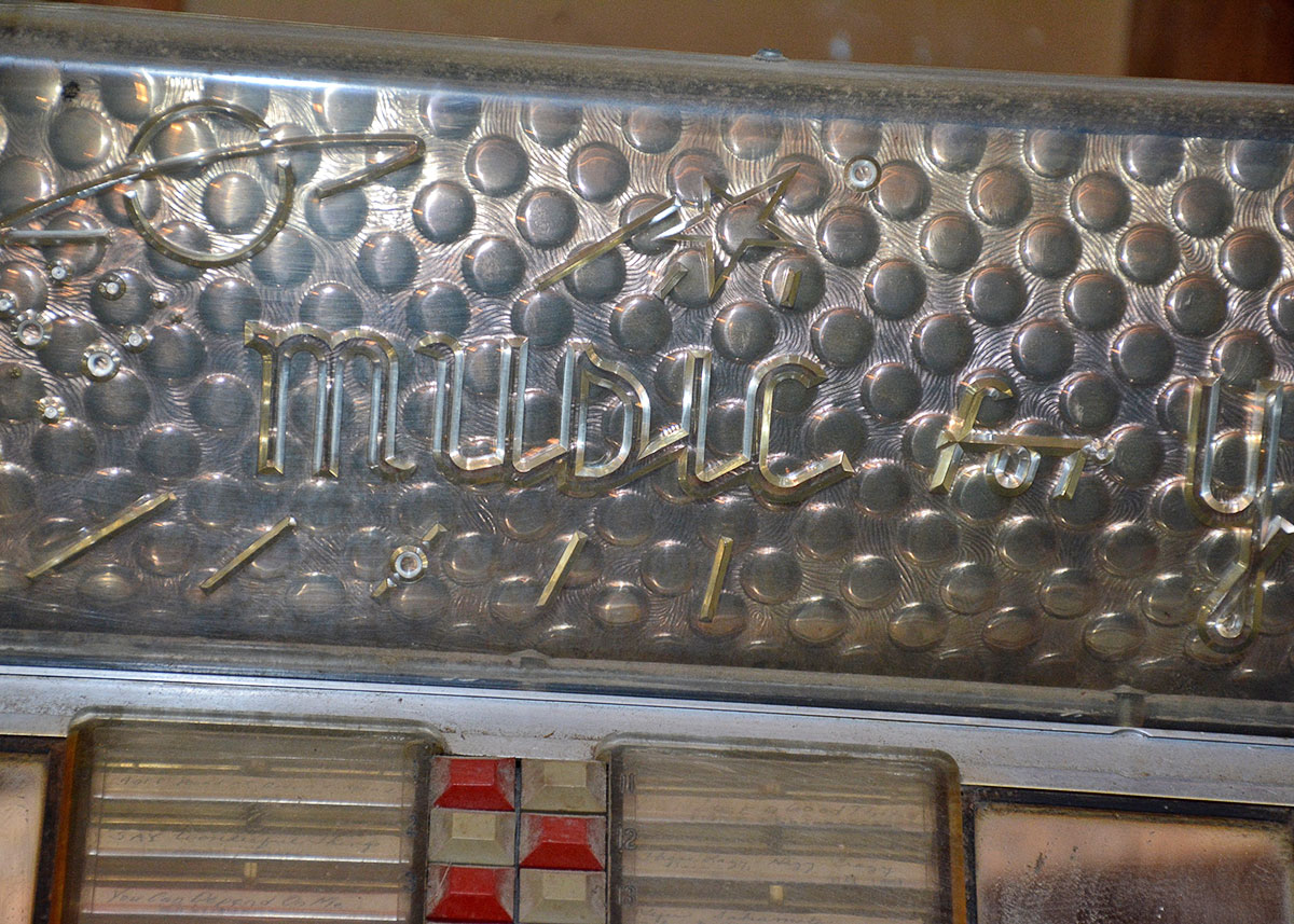 1951 AMI D-40 Jukebox