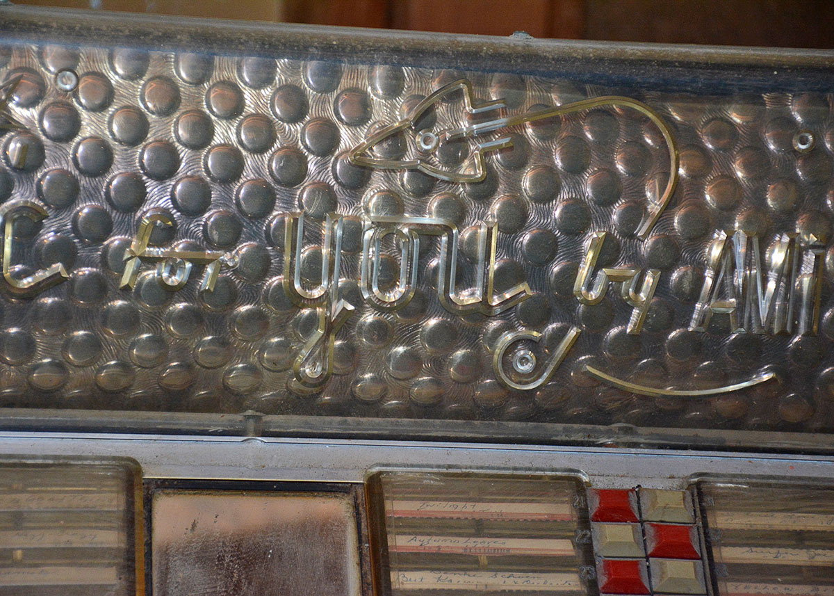 1951 AMI D-40 Jukebox