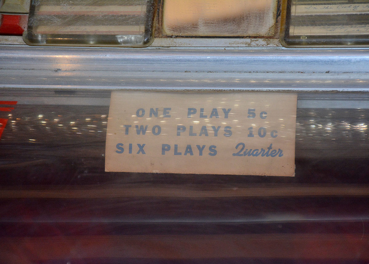 1951 AMI D-40 Jukebox