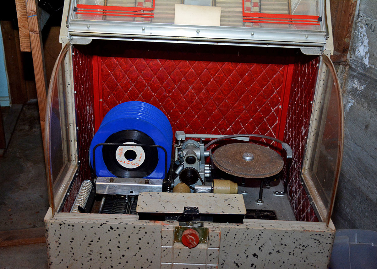 1951 AMI D-40 Jukebox