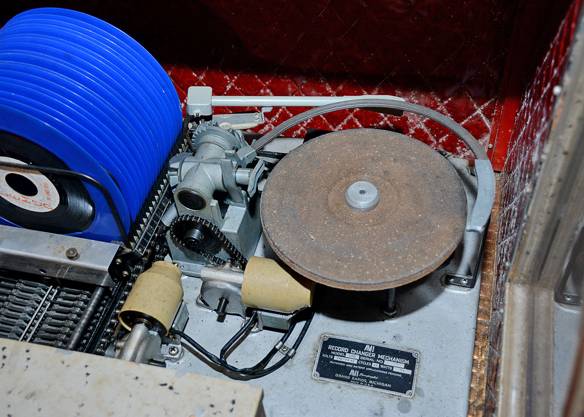 1951 AMI D-40 Jukebox