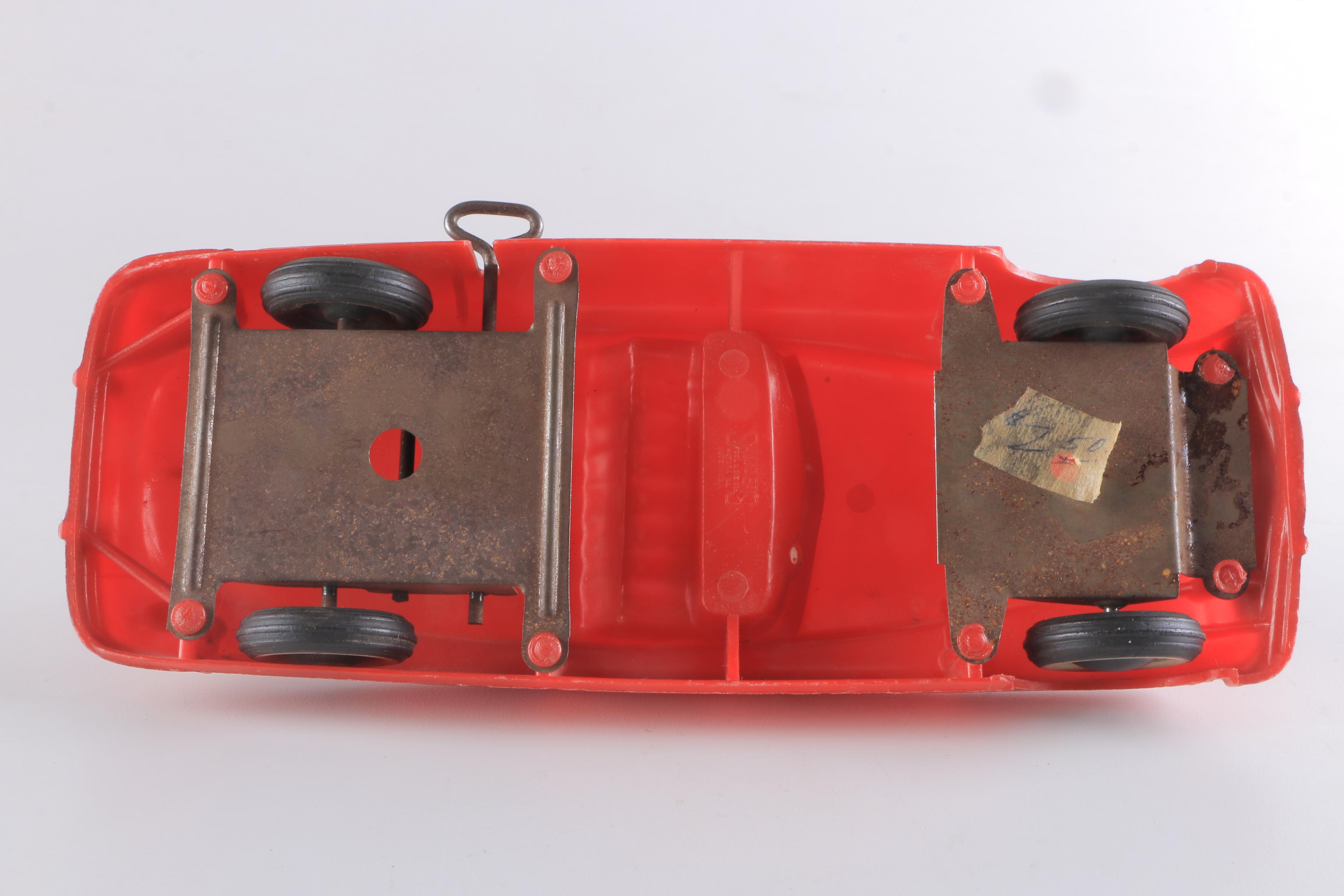 Saunders Vintage Plastic Wind-Up Toy Car