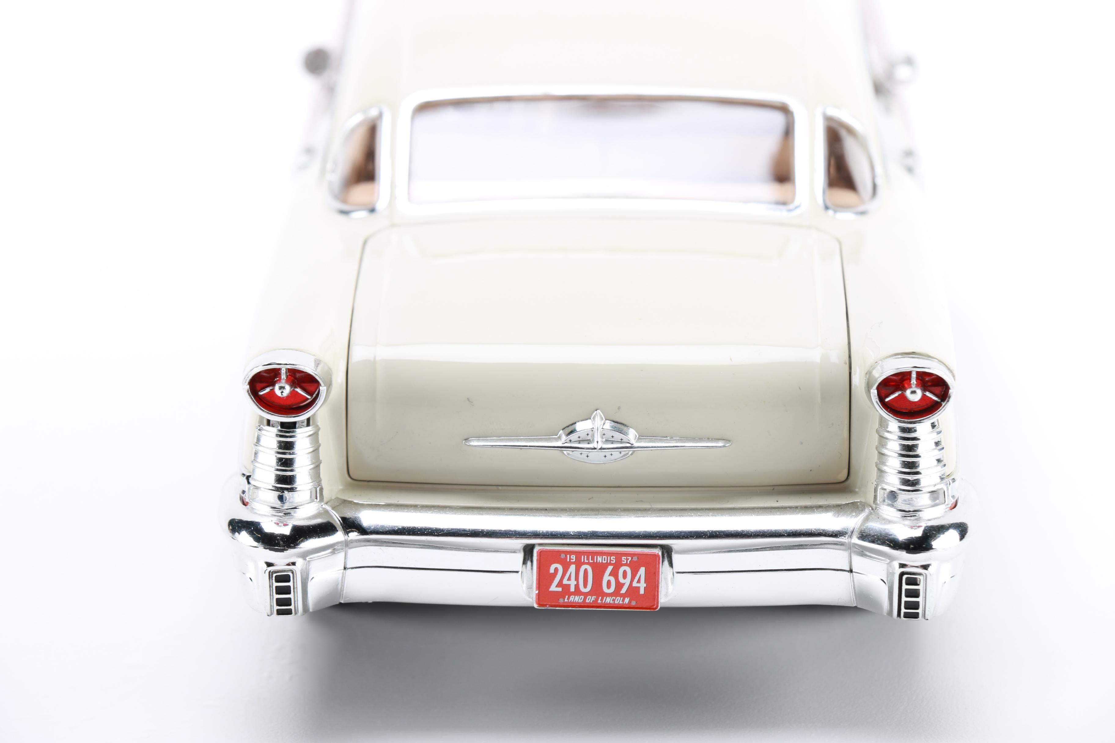 ERTL 1957 Oldsmobile Super 88 Die-Cast Cars