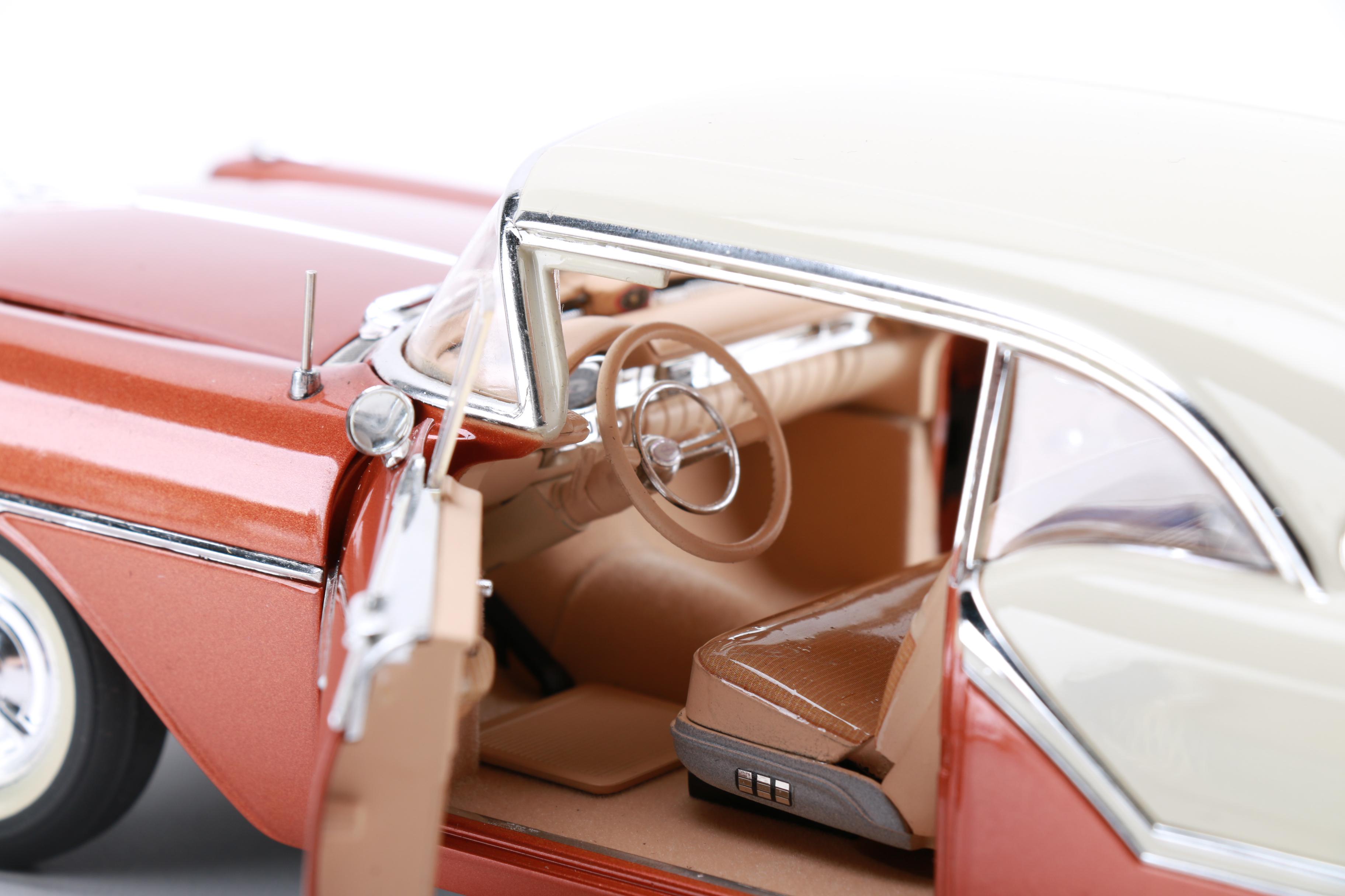 ERTL 1957 Oldsmobile Super 88 Die-Cast Cars