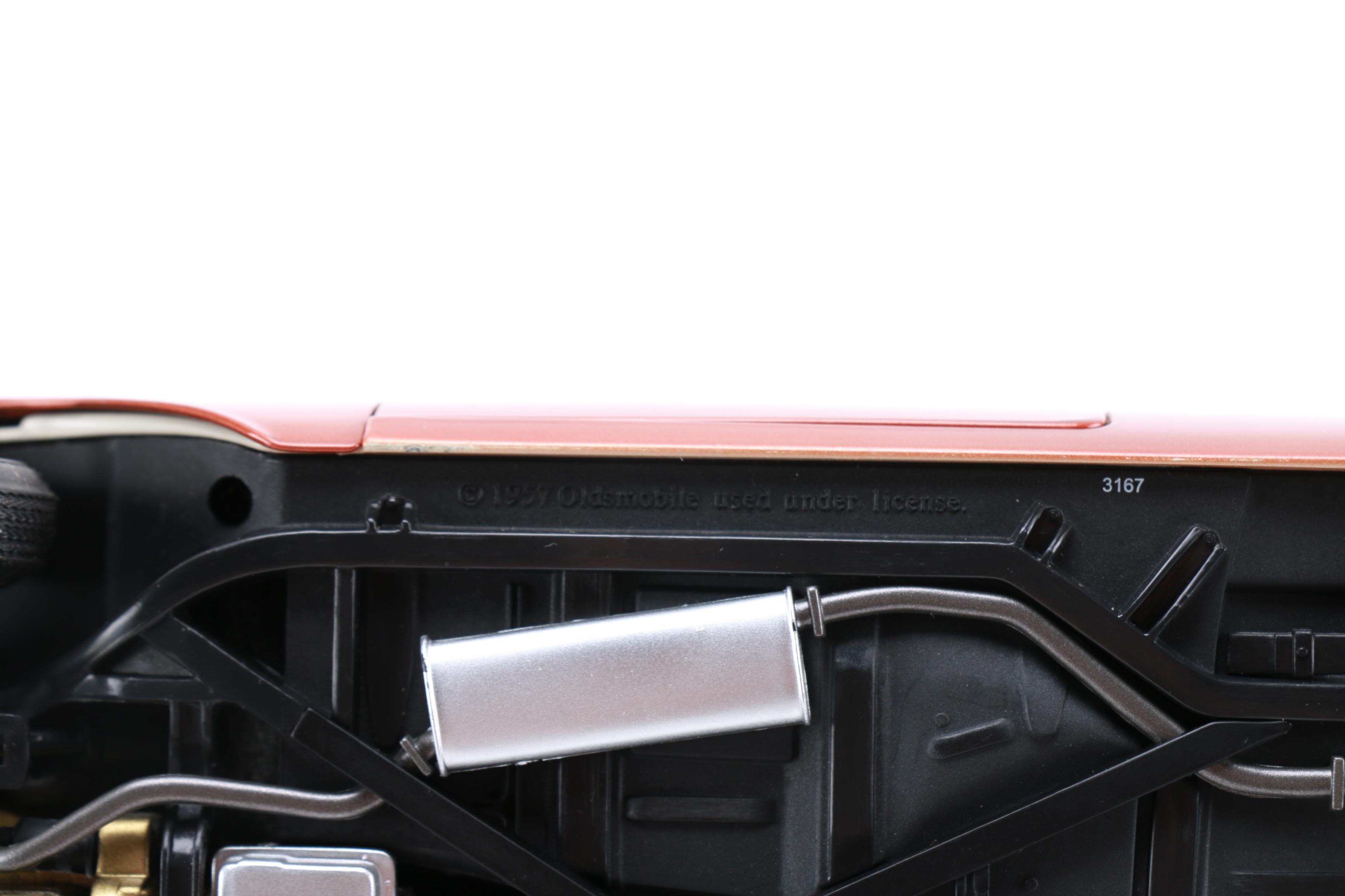 ERTL 1957 Oldsmobile Super 88 Die-Cast Cars