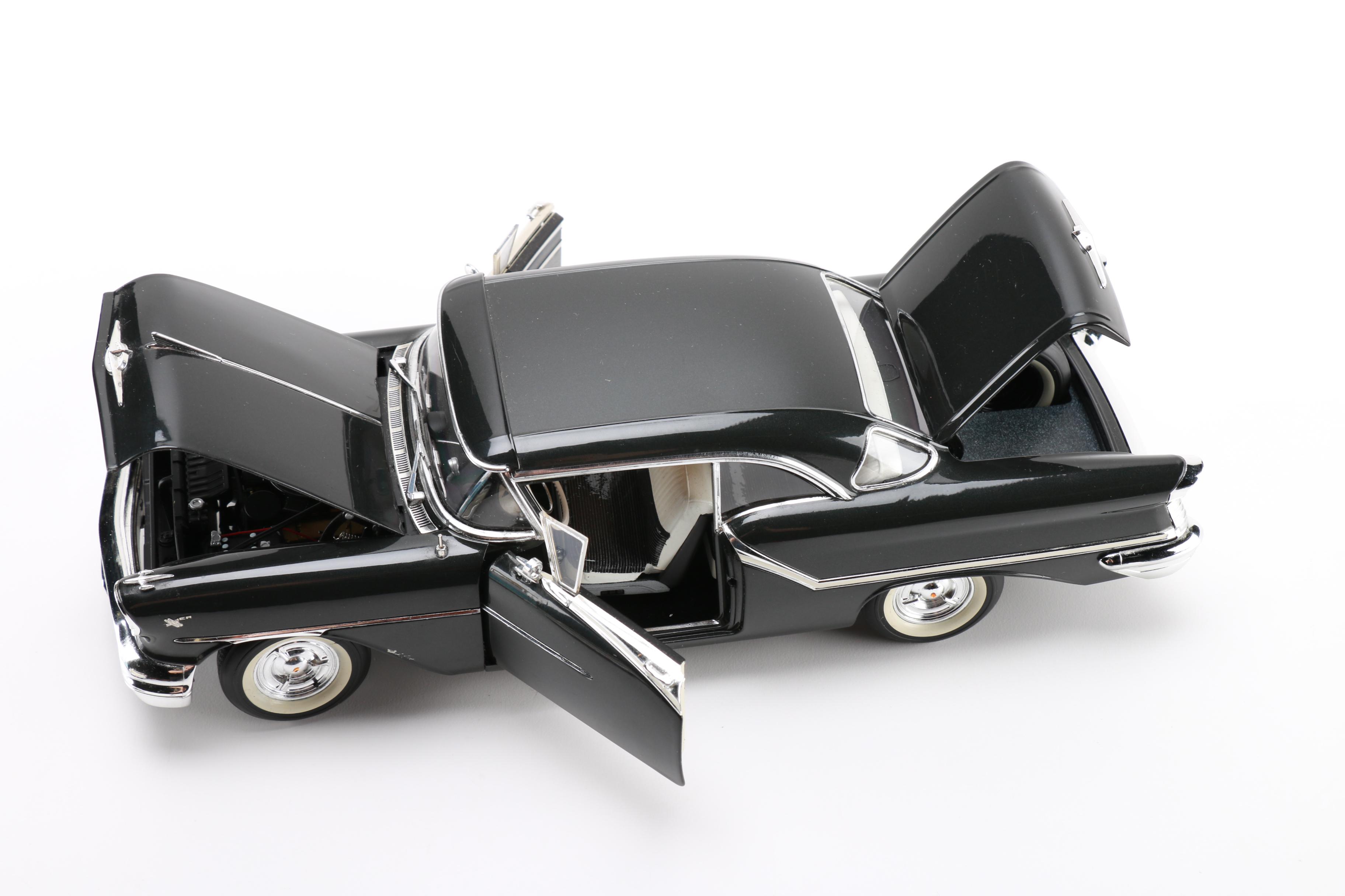 ERTL 1957 Oldsmobile Super 88 Die-Cast Cars