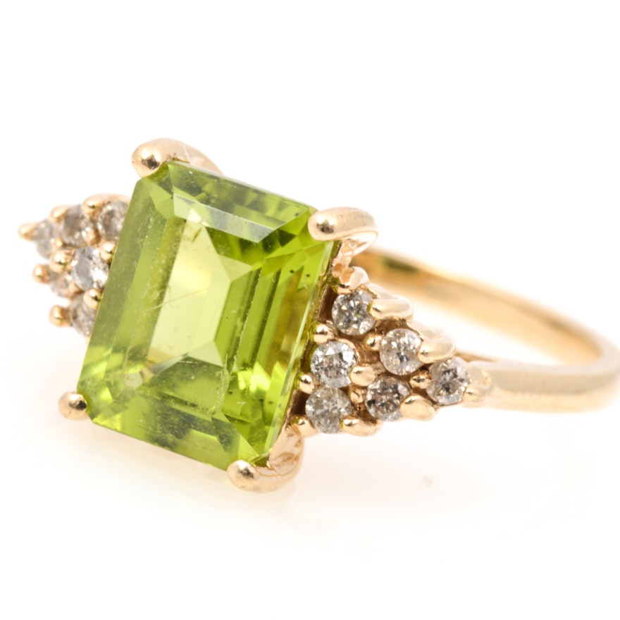 10K Yellow Gold 2.75 CT Peridot and Diamond Ring