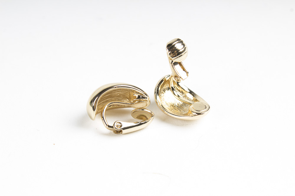 Assortment of Jewelry