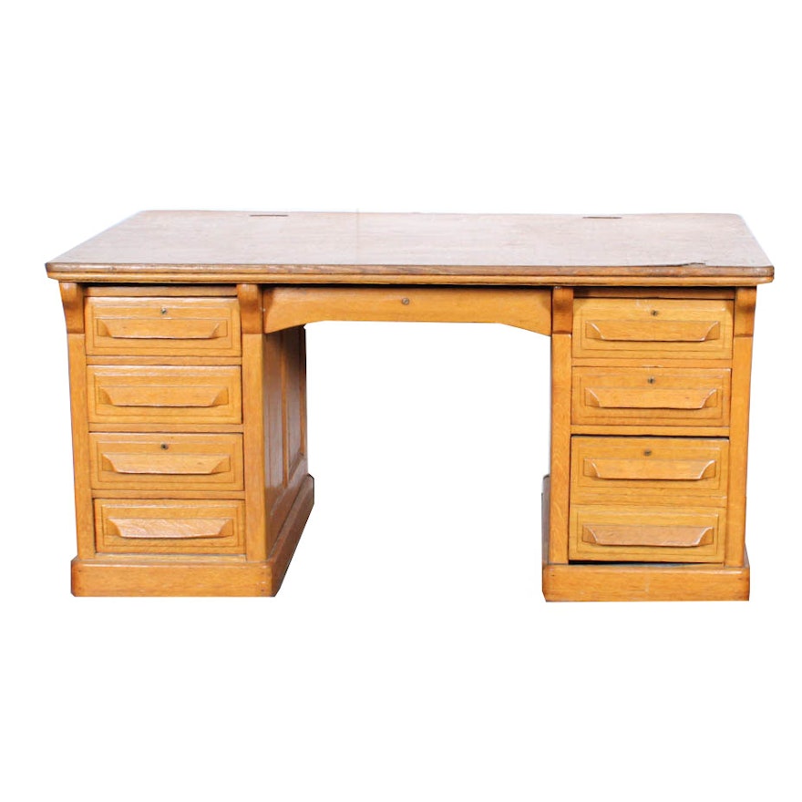 Early 20th Century Oak Double-Pedestal Desk