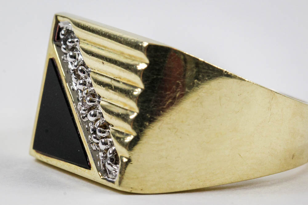 10K Yellow Gold Black Onyx and Diamond Ring