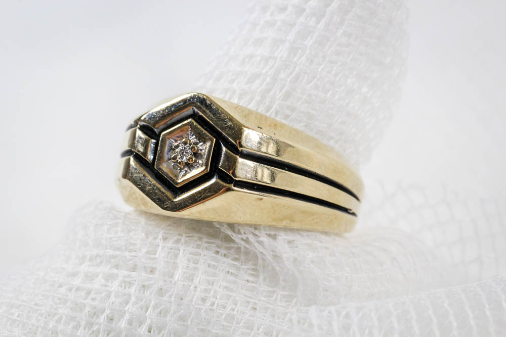 10K Yellow Gold Diamond Ring