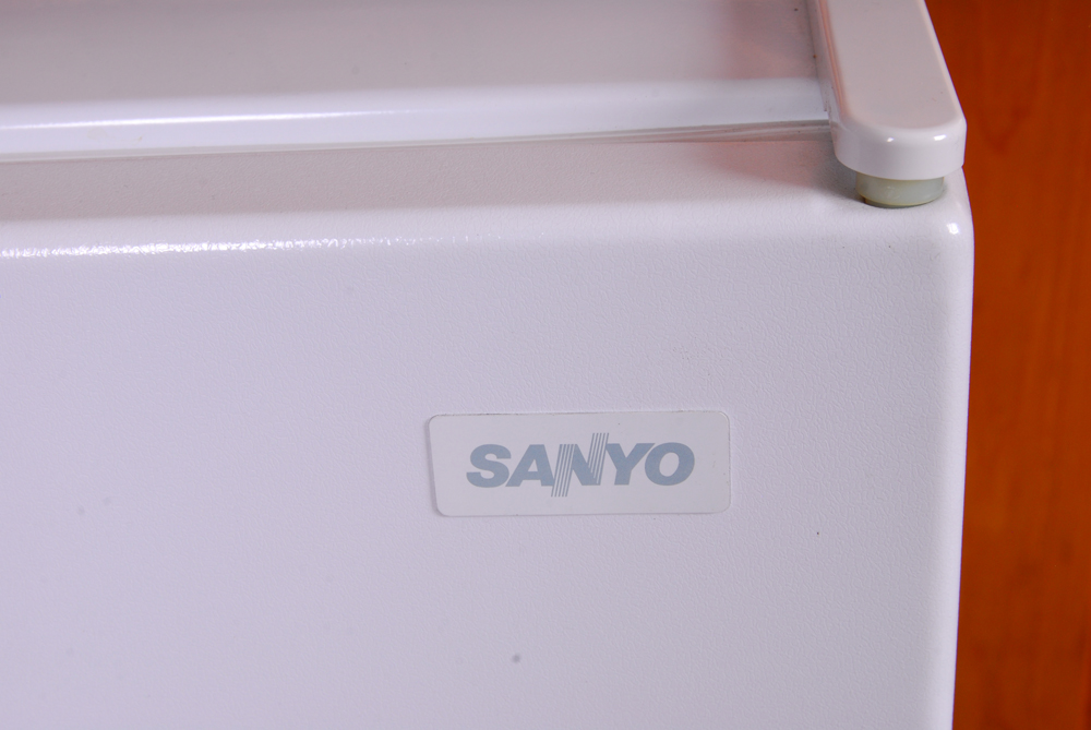 Sanyo Mini Refrigerator