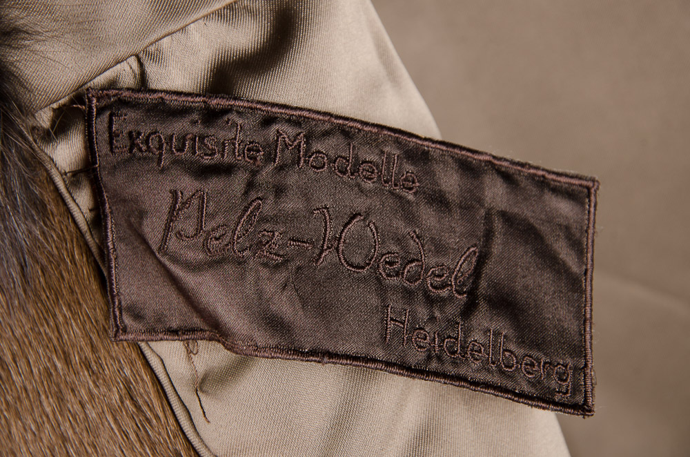 Vintage 1970s Women's German Fox Fur Collared Coat