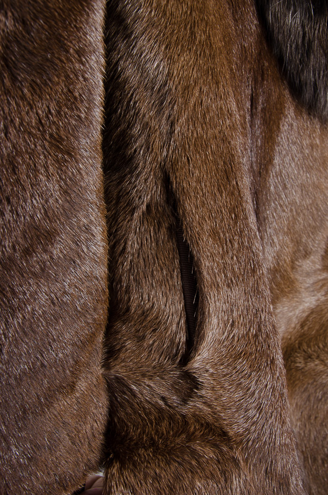 Vintage 1970s Women's German Fox Fur Collared Coat