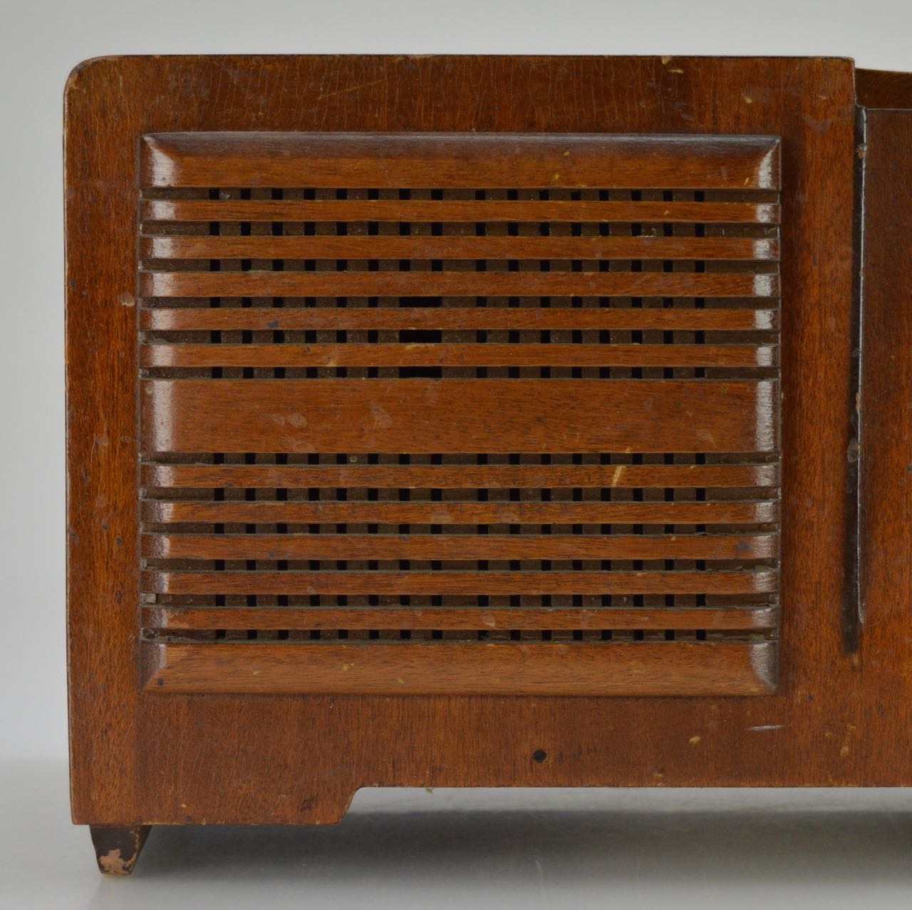 Vintage 1946 Tube "Automatic Radio" Model 613X