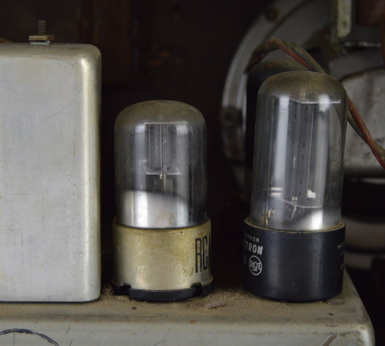 Vintage 1946 Tube "Automatic Radio" Model 613X