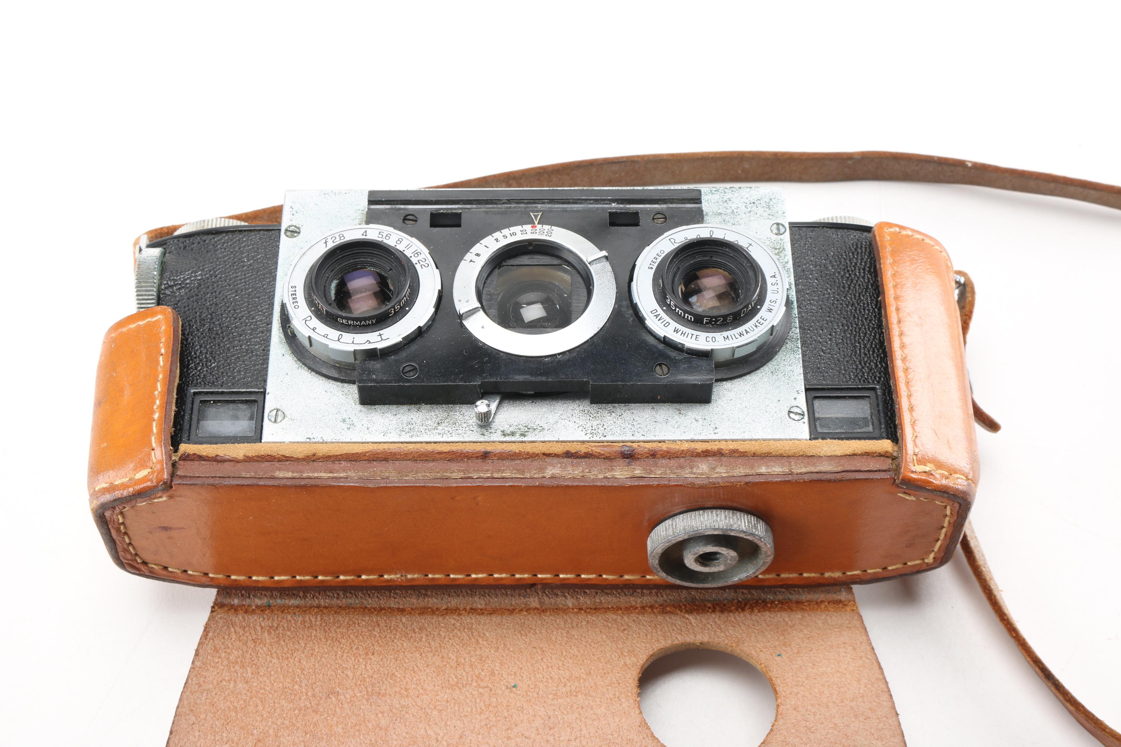 Stereo Realist Point-and-Shoot Camera With Bag