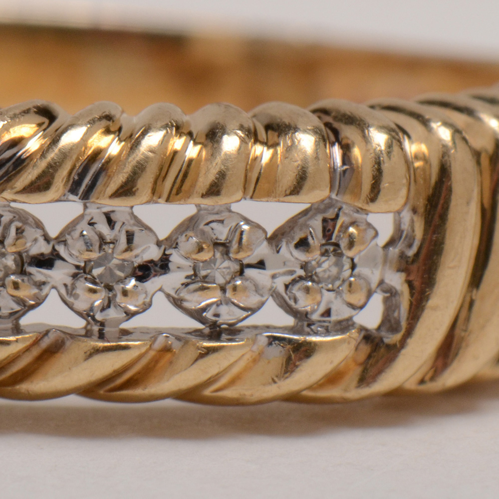 Men's 10K Yellow Gold Diamond Fluted Band