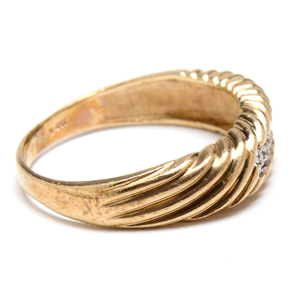 Men's 10K Yellow Gold Diamond Fluted Band