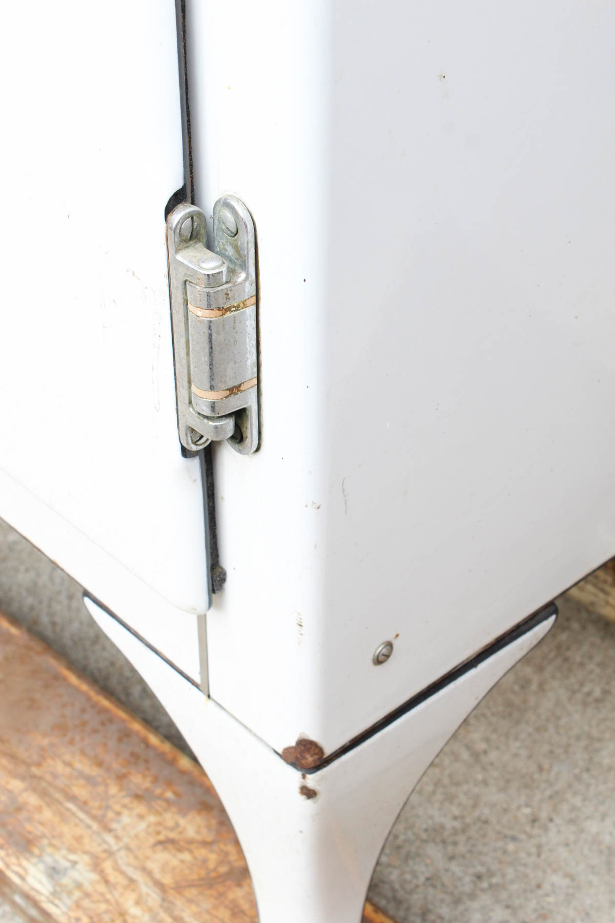 1930s General Electric Monitor Top Refrigerator