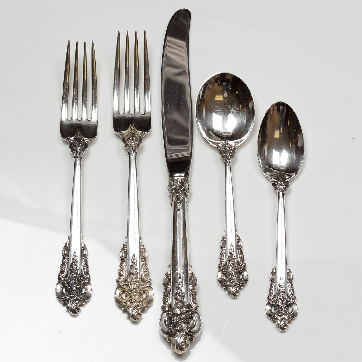 Wallace Sterling Silver "Grand Baroque" Flatware