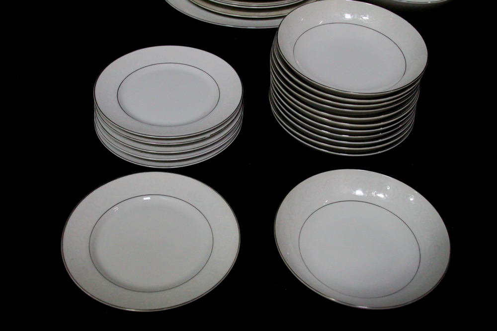 "Southwicke" Porcelain Dinnerware