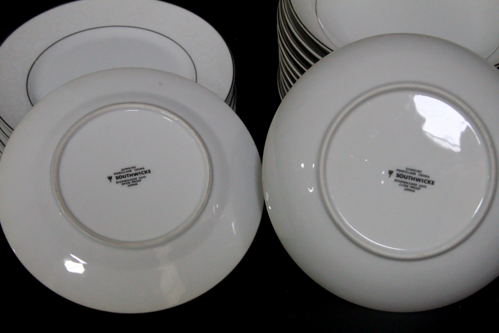 "Southwicke" Porcelain Dinnerware