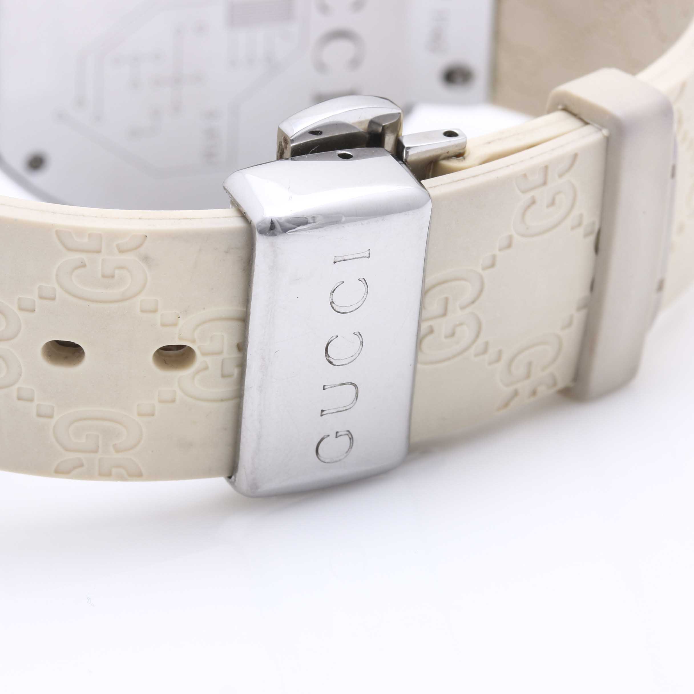 Gucci Men's Digital Watch