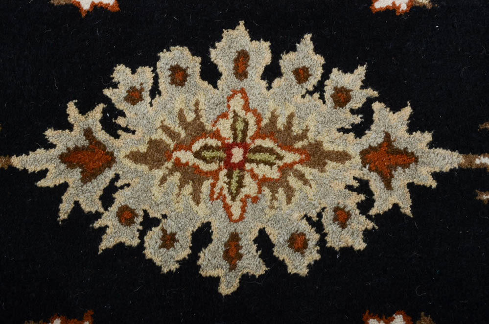 Hand Tufted Broyhill Wool Area Rug