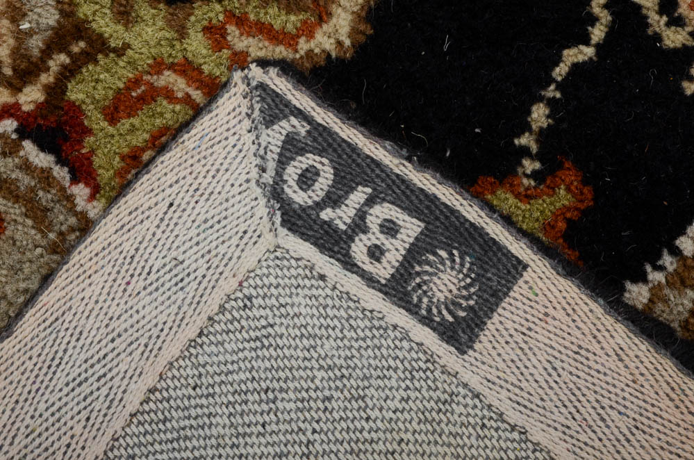 Hand Tufted Broyhill Wool Area Rug