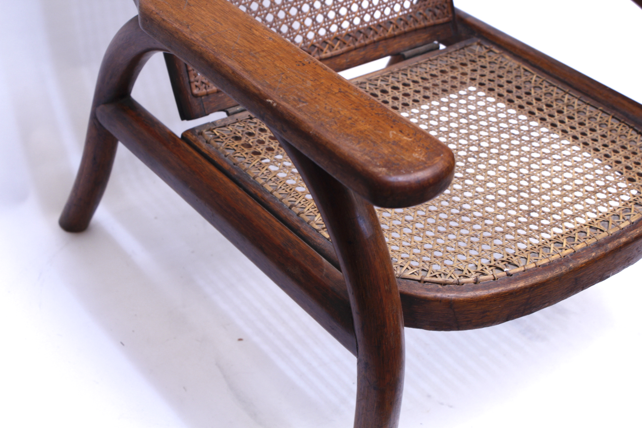 Thonet Child's Bentwood Lounge Chair