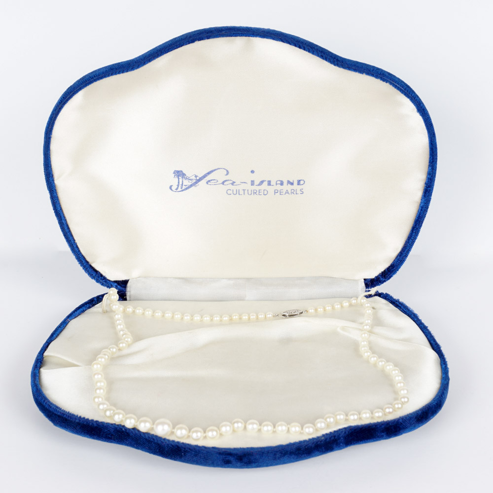 Sea-Island Cultured Pearl Necklace with Gold Clasp