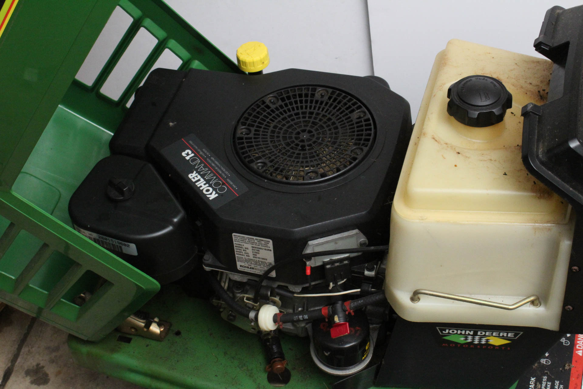 John Deere STX38 Lawn Tractor