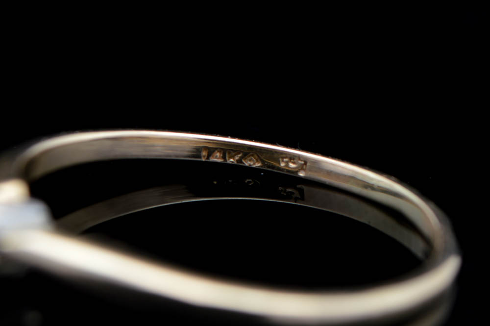 0.18 CT Diamond and 14K Yellow Gold Engagement Ring