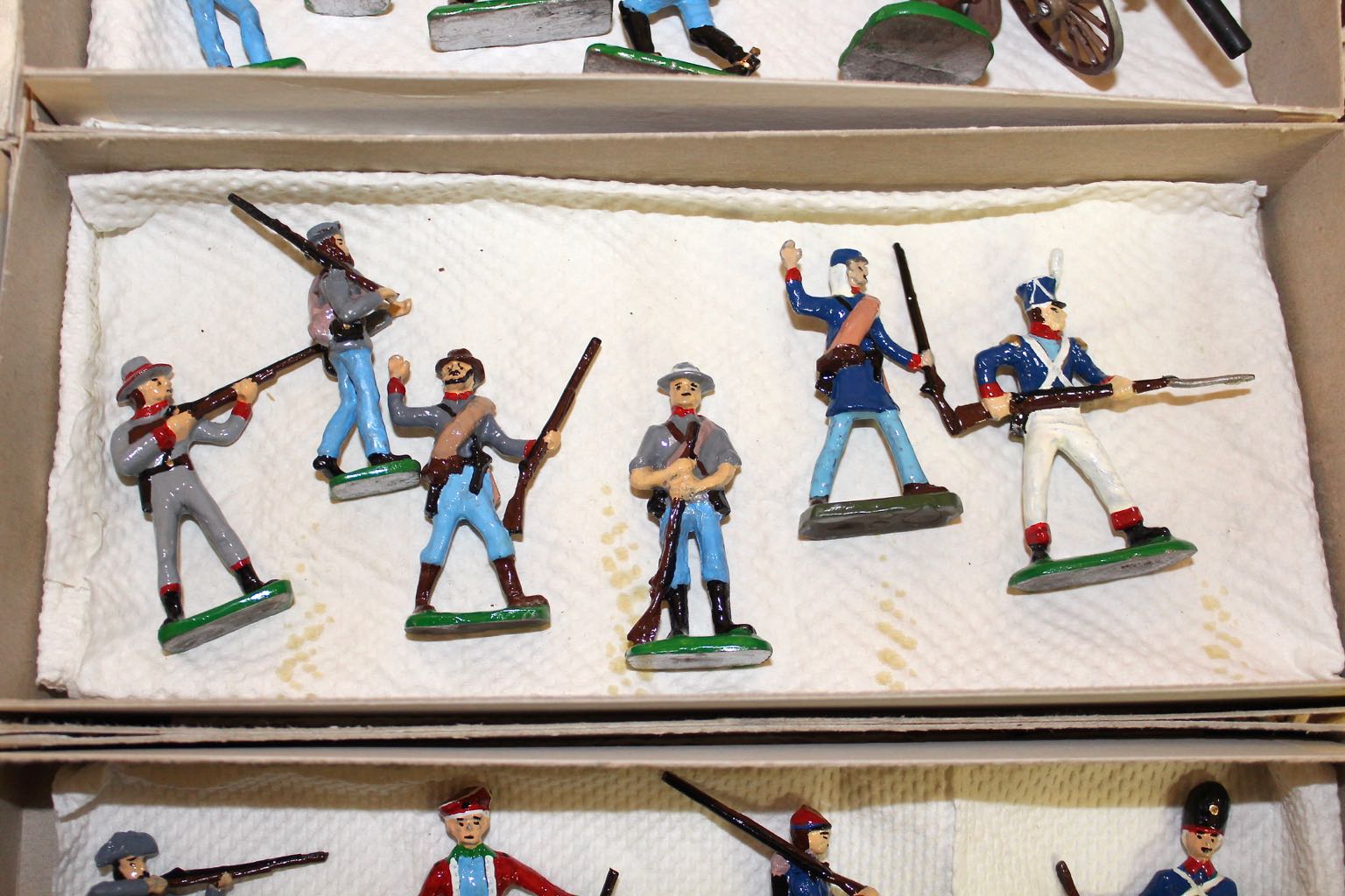 Revolutionary War Cast Metal Toy Soldier Collection of 38 Figures