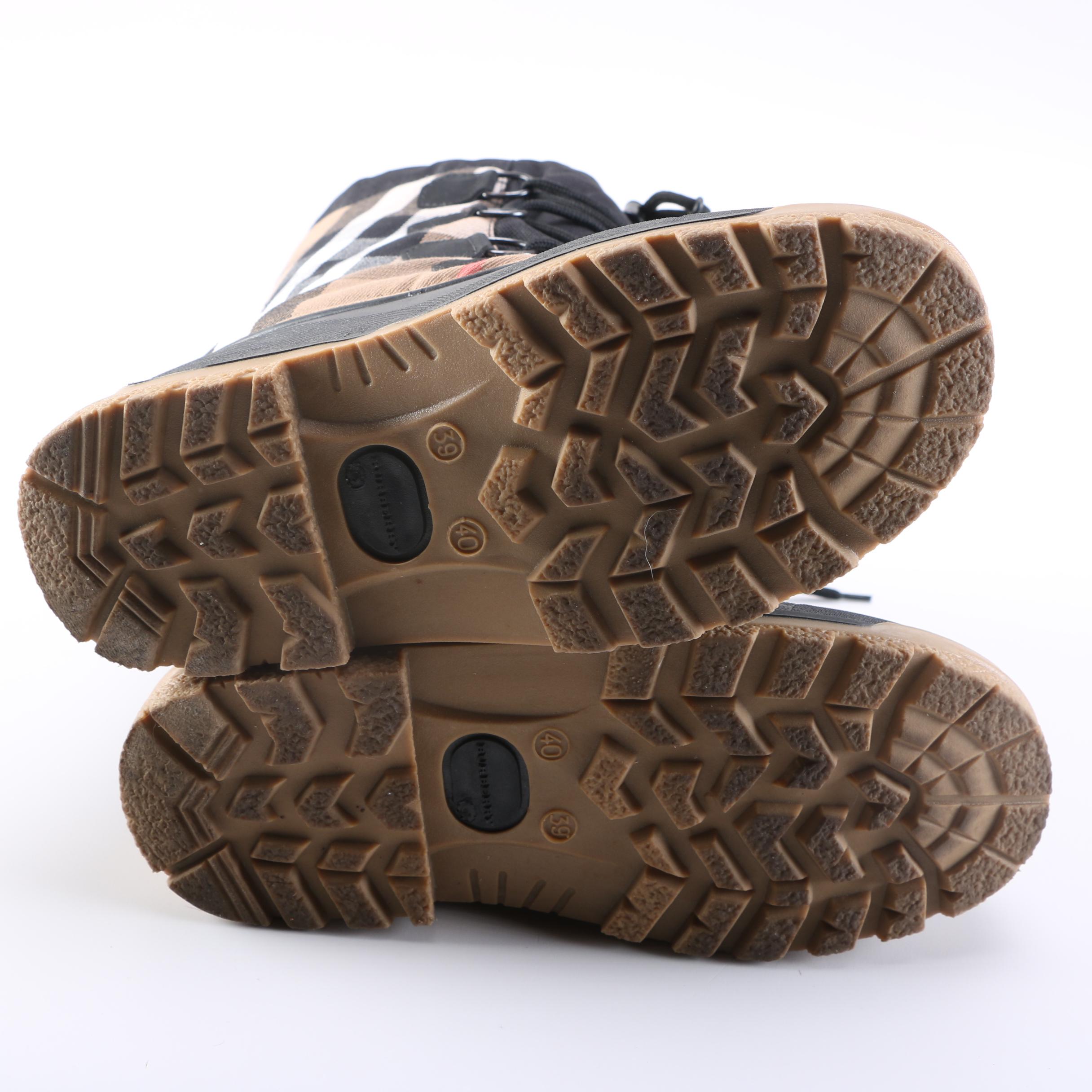 Women's Burberry Duck Boots