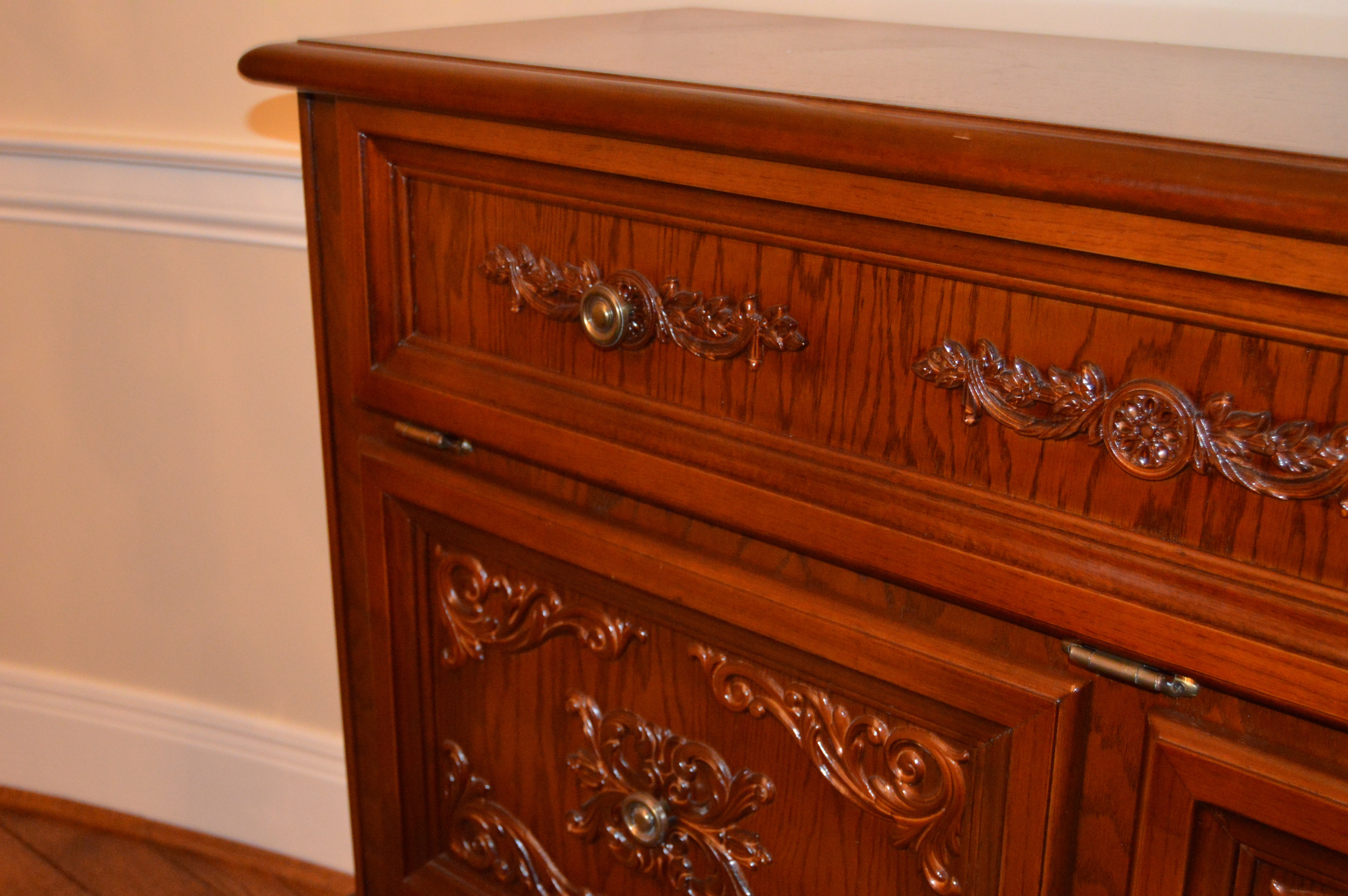 Vintage Oak Flip-Top Bar Cabinet