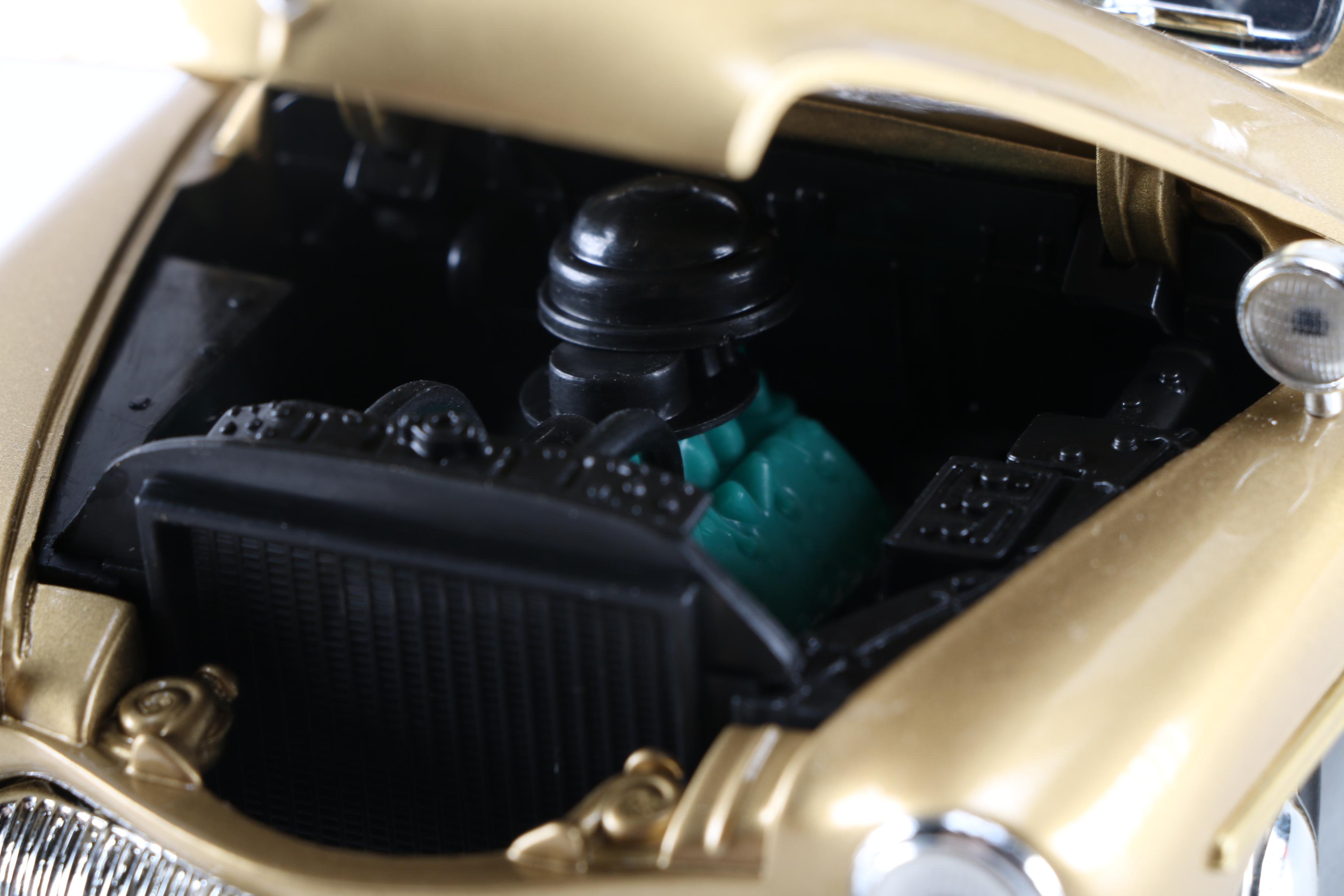 1:18 Scale Die-Cast Police Cars