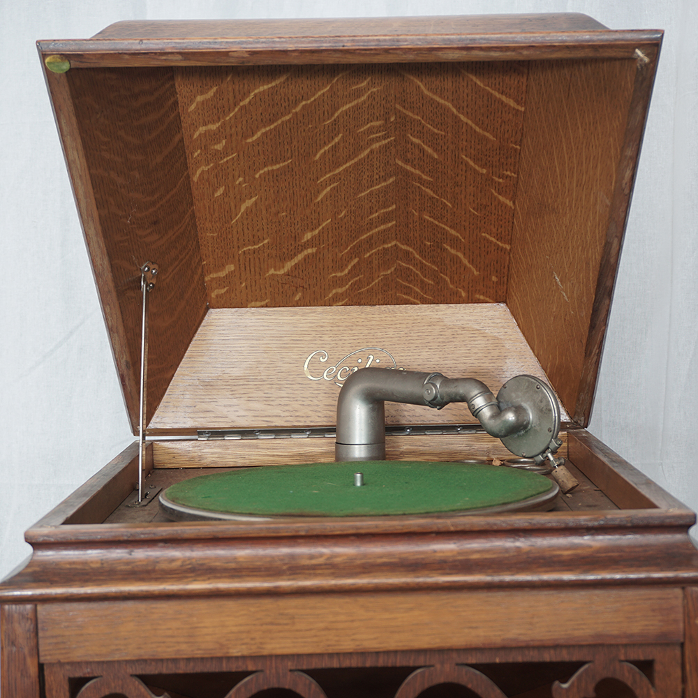 Antique Cecilian Phonograph in Mahogany Case