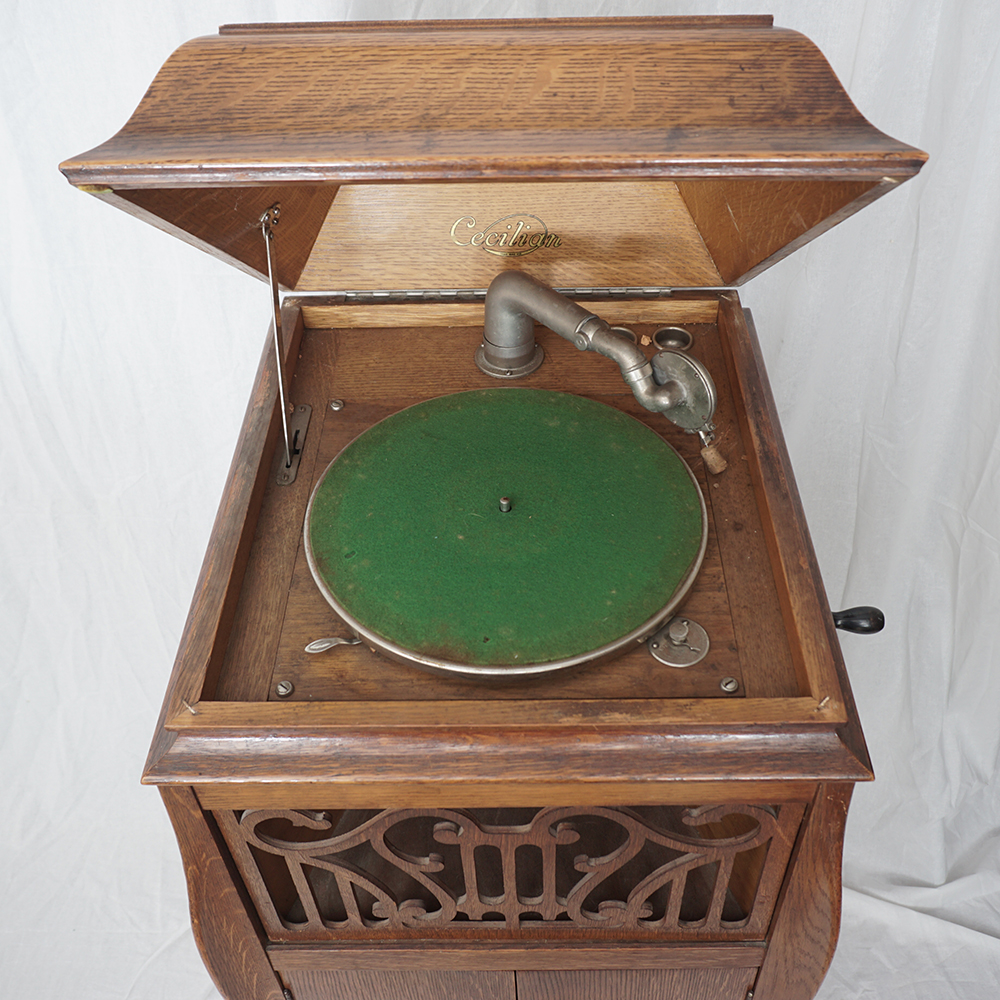 Antique Cecilian Phonograph in Mahogany Case