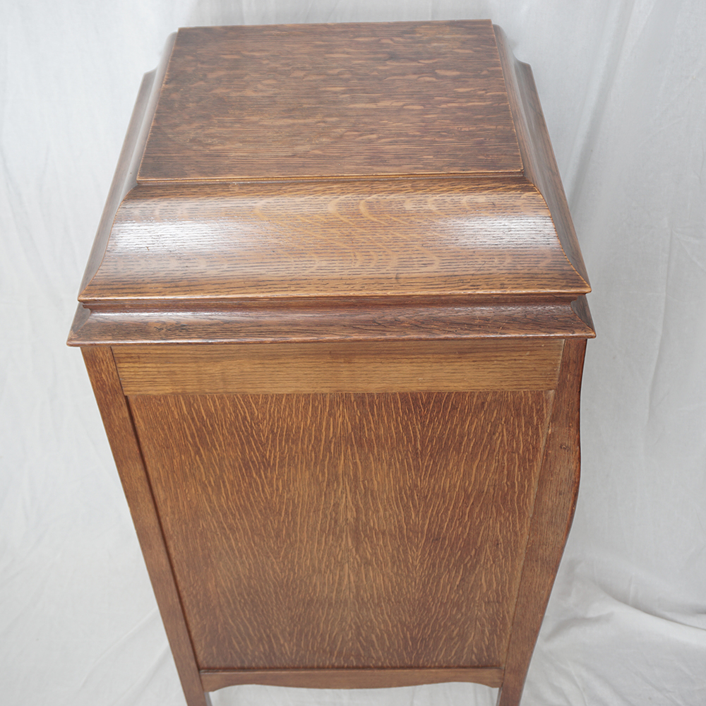 Antique Cecilian Phonograph in Mahogany Case