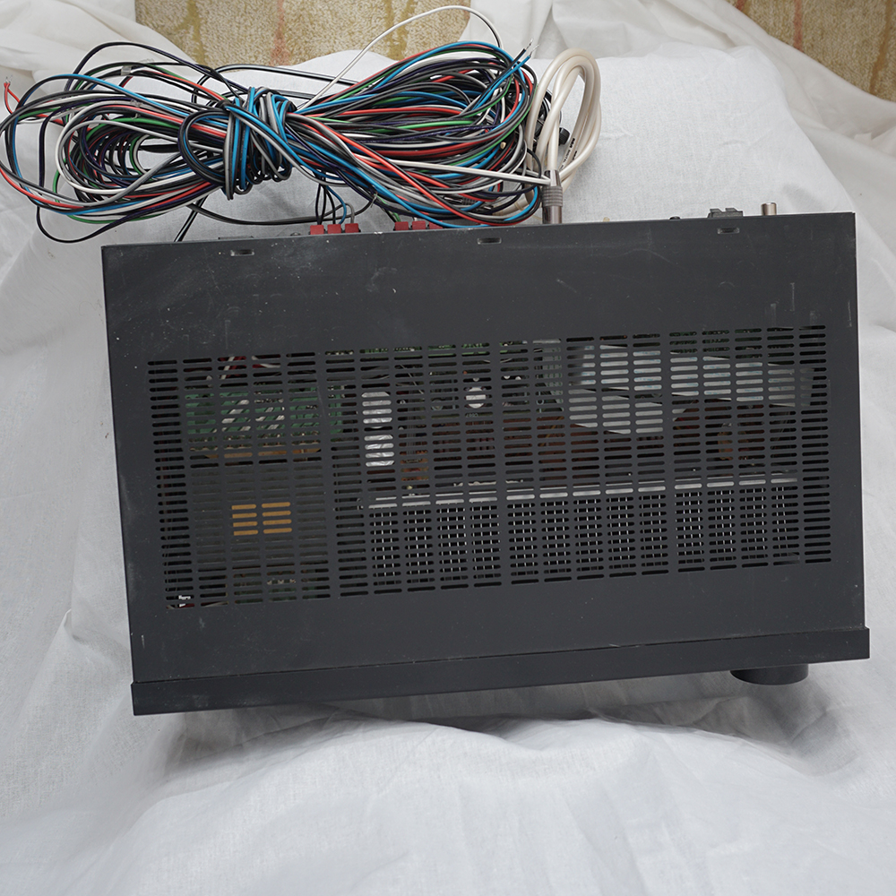 Kenwood VR-616 Audio Video Surround Receiver With Remote Control