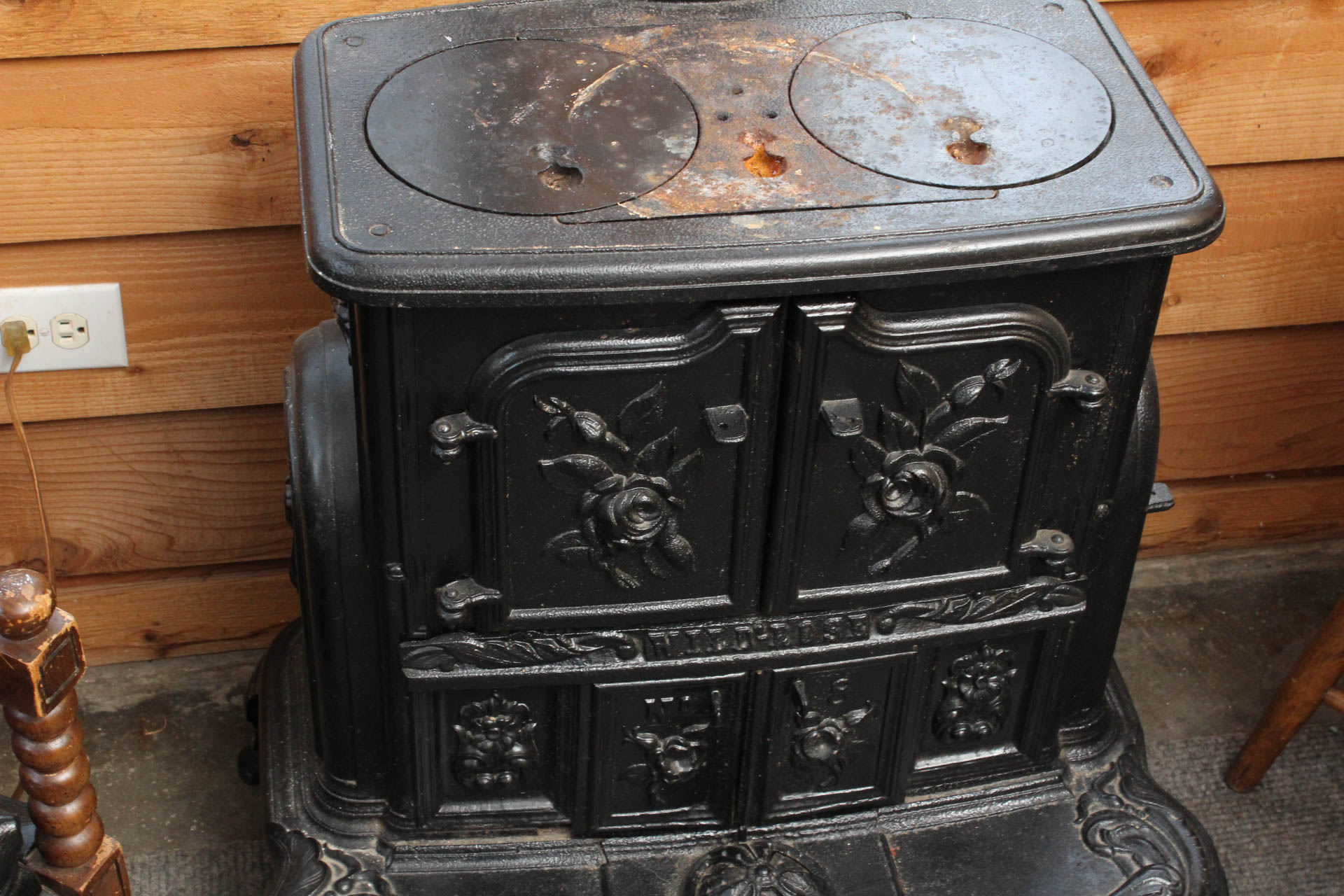 Jewett & Root "Wild-Rose No. 8" Cast Iron Stove