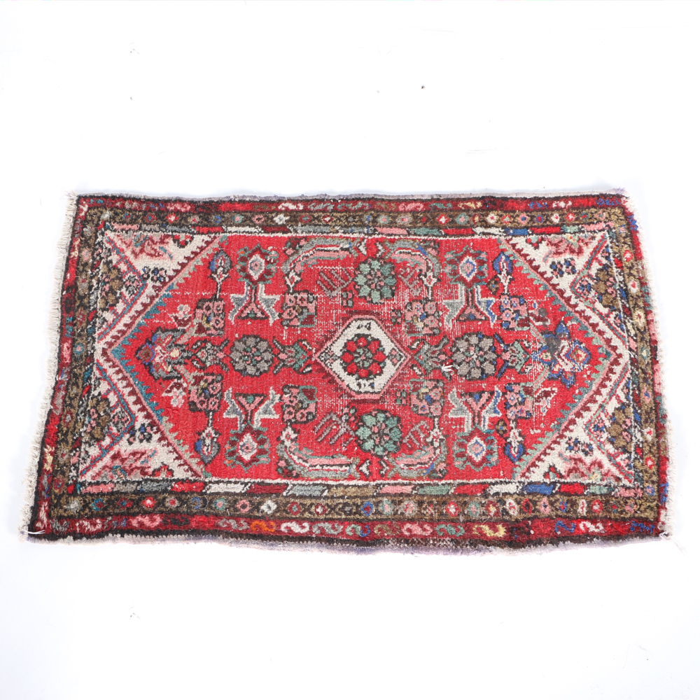 Original Aliakbar Momeni Hand Knotted Hamadan Accent Rug