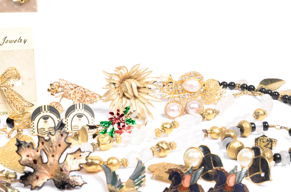 Collection of Costume Brooches and Earrings
